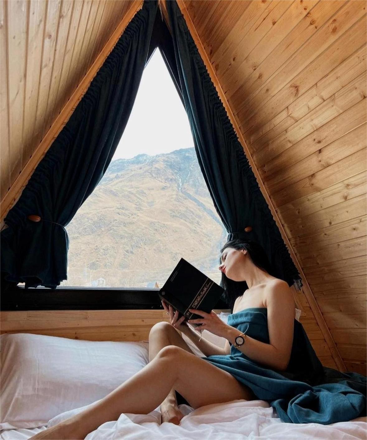 Hotel Pyramid Kazbegi Esterno foto
